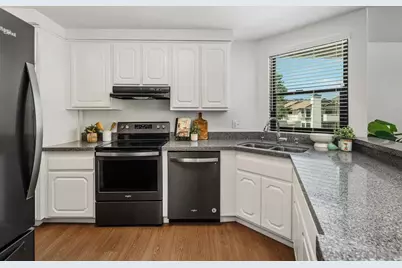  2750 Ariane Dr #135, San Diego, CA 92117 - Photo 15