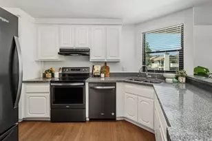 2750 Ariane Dr, San Diego, CA 92117 - Photo 15