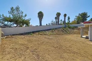 1741 Ishihara Rd, Vista, CA 92084 - Photo 25