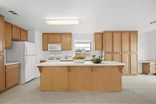 4190 Rainbow View Way, Hemet, CA 92545 - Photo 9