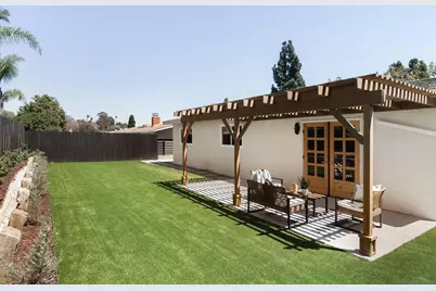  4534 Chateau Dr, San Diego, CA 92117 - Photo 21