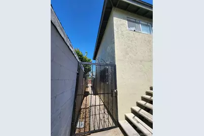  4129-31 Chamoune, San Diego, CA 92105 - Photo 11