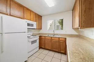 830 W Lincoln Ave, Escondido, CA 92026 - Photo 7