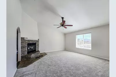  11926 Golden View Road, Pinon Hills, CA 92372 - Photo 19