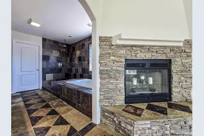  11926 Golden View Road, Pinon Hills, CA 92372 - Photo 17