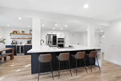  2444 Caminito Venido, San Diego, CA 92107 - Photo 9