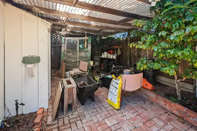  8925 Cliffridge Avenue, La Jolla, CA 92037 - Photo 35
