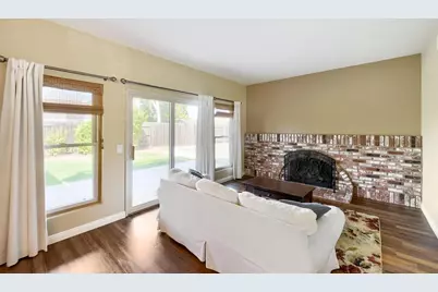  9518 Hillcreek Way, Santee, CA 92071 - Photo 11