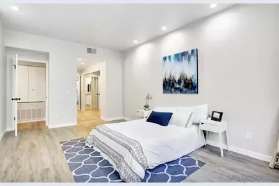  3990 Nobel Drive #102, San Diego, CA 92122 - Photo 5