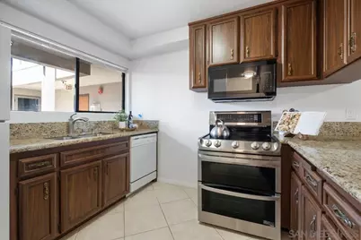  881 Thomas #26, San Diego, CA 92109 - Photo 9