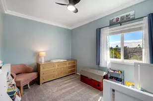 129 Avalon Dr, Vista, CA 92084 - Photo 17