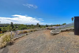 129 Avalon Dr, Vista, CA 92084 - Photo 29