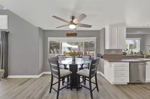 1371 Westminster Pl, Escondido, CA 92027 - Photo 15