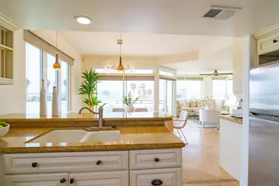  2689 Ocean Front Walk, San Diego, CA 92109 - Photo 17