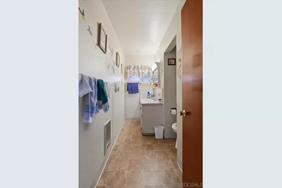  986 9th St, Imperial Beach, CA 91932 - Photo 7