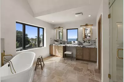  7784 Hillside Dr, San Diego, CA 92037 - Photo 17