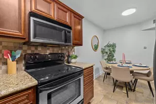 1030 Robinson Ave, San Diego, CA 92103 - Photo 9