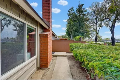  10639 Escobar Dr, San Diego, CA 92124 - Photo 3