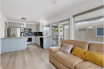  10639 Escobar Dr, San Diego, CA 92124 - Photo 17