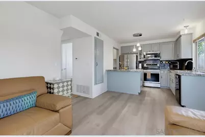  10639 Escobar Dr, San Diego, CA 92124 - Photo 15