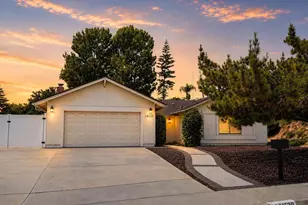 14520 Hillndale Way, Poway, CA 92064 - Photo 1