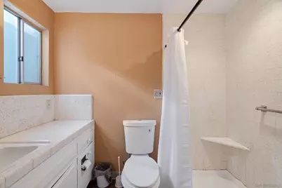  307 E Washington Ave, El Cajon, CA 92020 - Photo 29