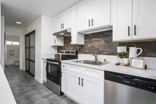 2388 Grand, San Diego, CA 92109 - Photo 17