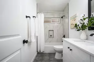 2388 Grand, San Diego, CA 92109 - Photo 25