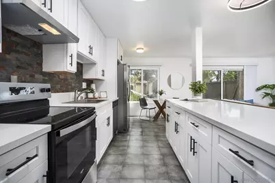  2388 Grand, San Diego, CA 92109 - Photo 15