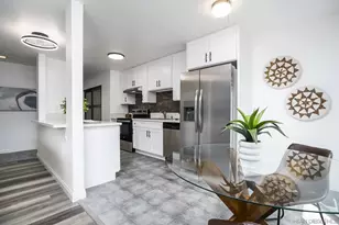 2388 Grand, San Diego, CA 92109 - Photo 13
