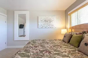 4073 Gresham St, San Diego, CA 92109 - Photo 15