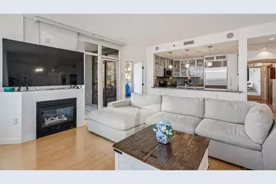  700 W Harbor Dr #705, San Diego, CA 92101 - Photo 5