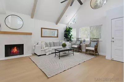  387 N Melrose #D, Vista, CA 92083 - Photo 3