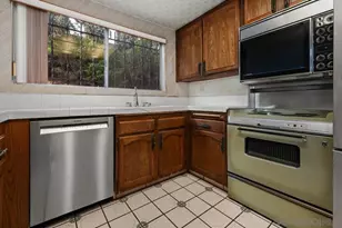 2810 Erie, San Diego, CA 92117 - Photo 9