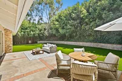  2560 Caminito La Paz, La Jolla, CA 92037 - Photo 5