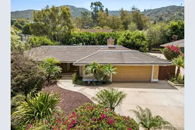  2560 Caminito La Paz, La Jolla, CA 92037 - Photo 1
