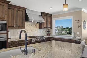 3190 Galloway Dr, San Diego, CA 92122 - Photo 9