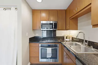  550 15th St. #207, San Diego, CA 92101 - Photo 5