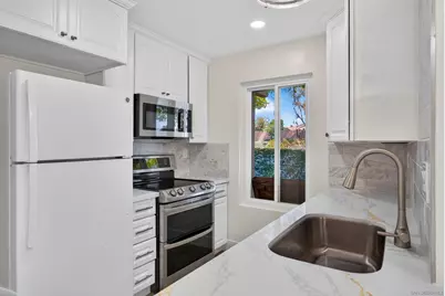  8318 Panorama Ridge Ct, Spring Valley, CA 91977 - Photo 7