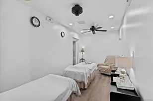 405 N Hwy 101, Solana Beach, CA 92075 - Photo 13