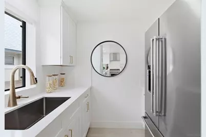  7965 Caminito Del Cid, La Jolla, CA 92037 - Photo 7