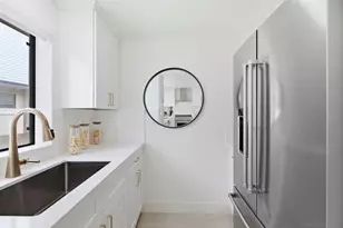 7965 Caminito Del Cid, La Jolla, CA 92037 - Photo 7