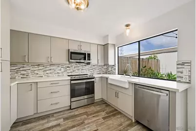  3107 Via Sombra, Carlsbad, CA 92010 - Photo 3