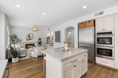  5353 Renaissance Ave, San Diego, CA 92122 - Photo 17