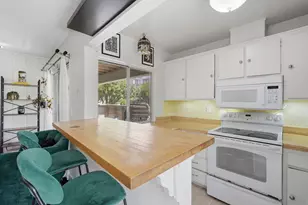 3246 Ashford St, San Diego, CA 92111 - Photo 9
