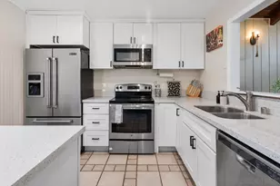 10277 Baroness Ave, San Diego, CA 92126 - Photo 9