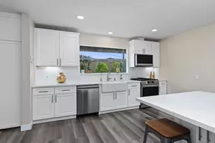 1160 Via Espana, La Jolla, CA 92037 - Photo 9