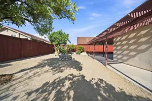 650 Laguna Point Ct, Chula Vista, CA 91911 - Photo 25