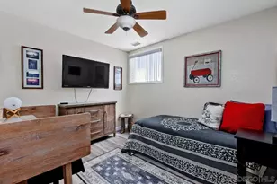 2520 Navarra Dr, Carlsbad, CA 92009 - Photo 23