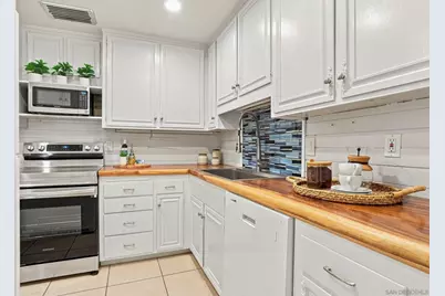  7811 Eads Ave #104, La Jolla, CA 92037 - Photo 11